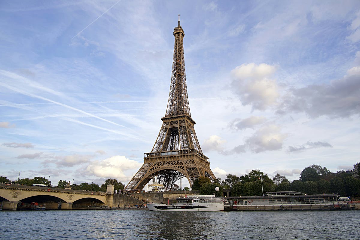 Vue de Paris et de la Tour Eiffel